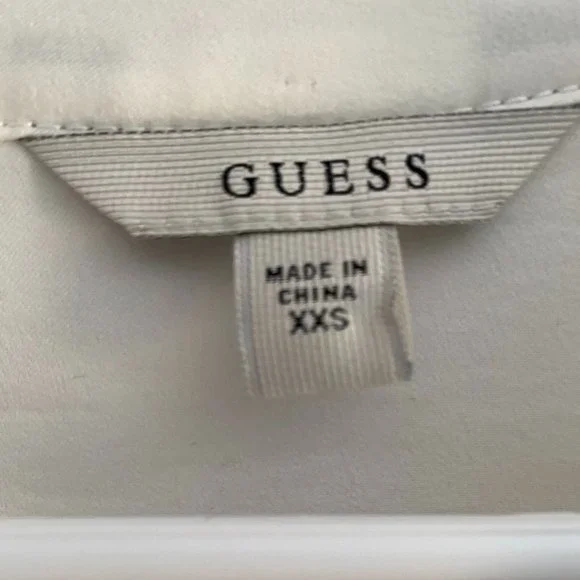 Guess Blouse with Laces - Picture 4 of 8